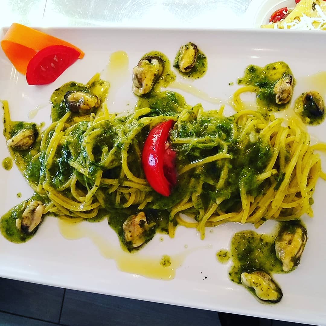 Spaghetti alla chitarra con crema di rape e cozze - Panificio Morelli